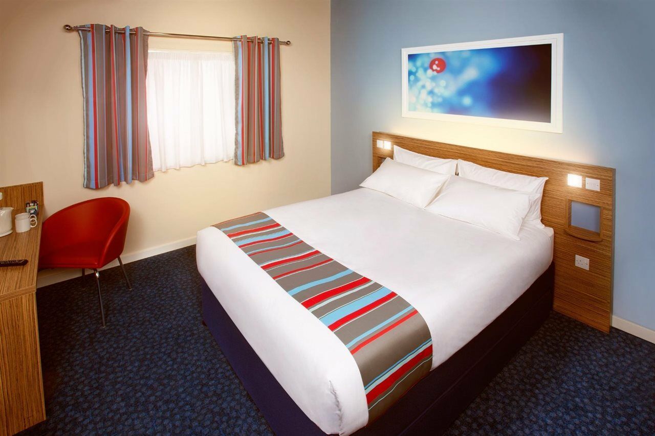 Travelodge Thame Exteriör bild